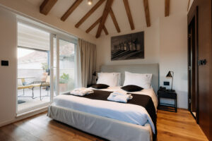 Double Room With Terrace With Landmark View