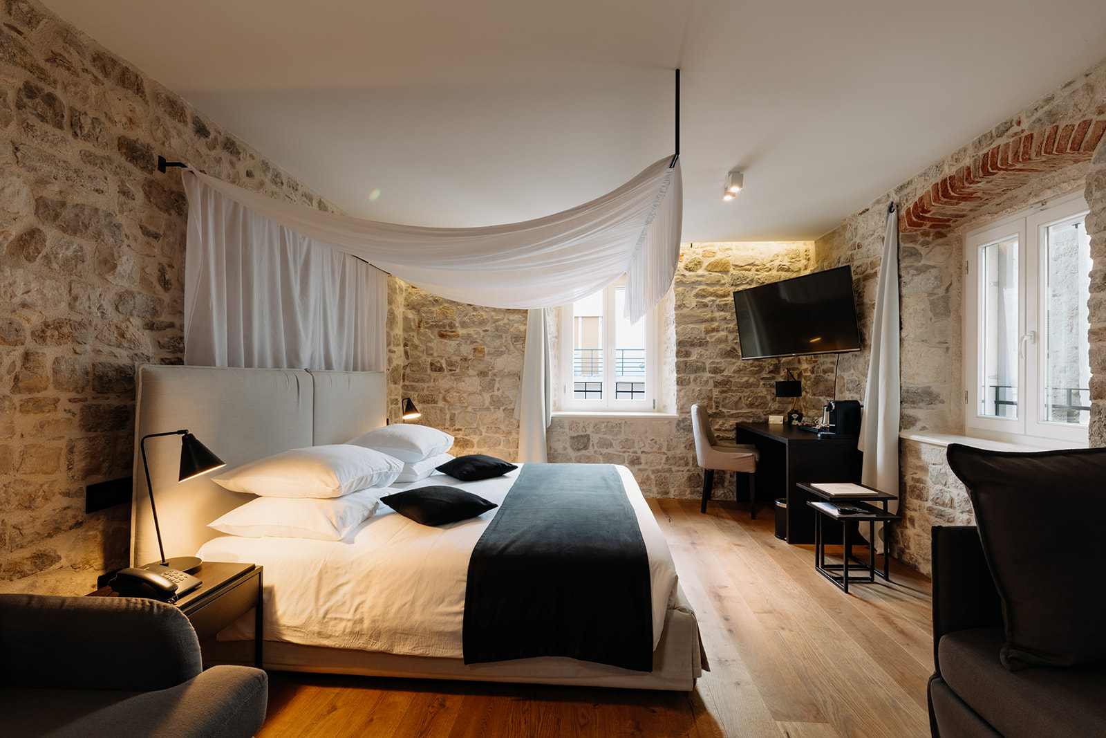 King Suite With Old Town View