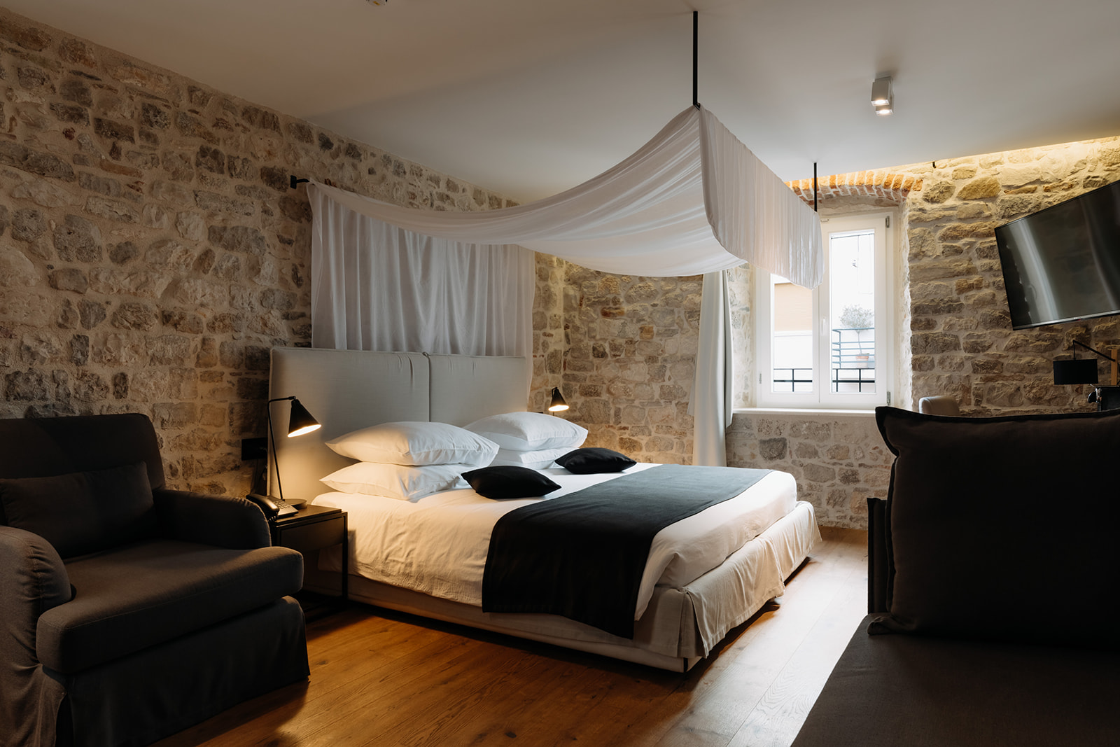 King Suite With Old Town View
